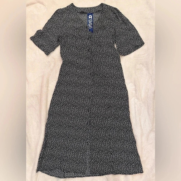 EYEYE Korean made Floral Dress with button detail and back tie Size F- fits most - Picture 1 of 6